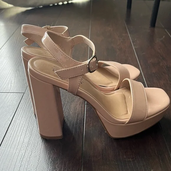 Platform Block Heels - Picture 2 of 3